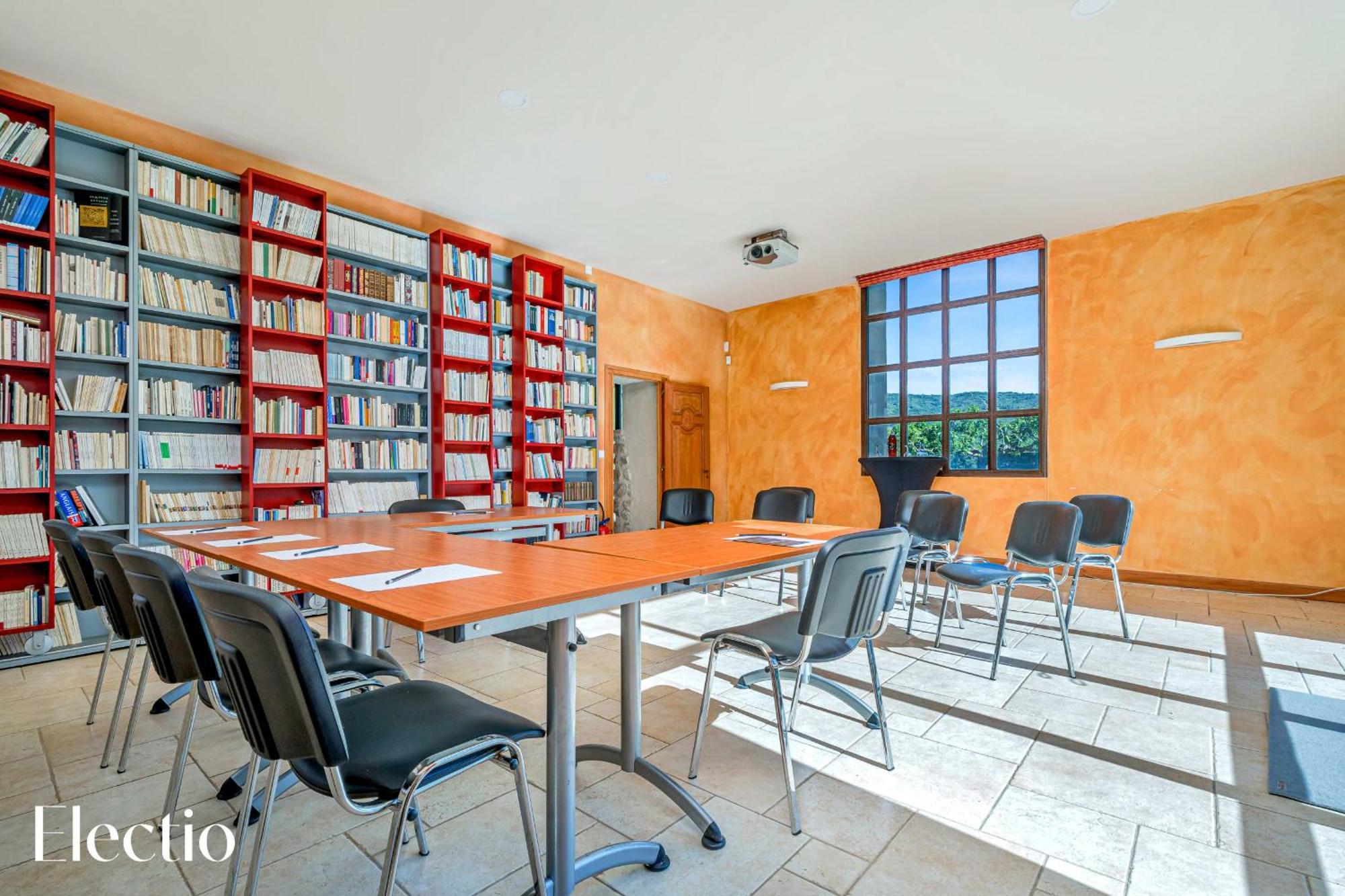 Bastide Domaine Tour Campanets Aparthotel Le Puy-Sainte-Reparade Exterior photo